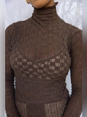 FIND ME NOW Ross Mesh Top, Size S